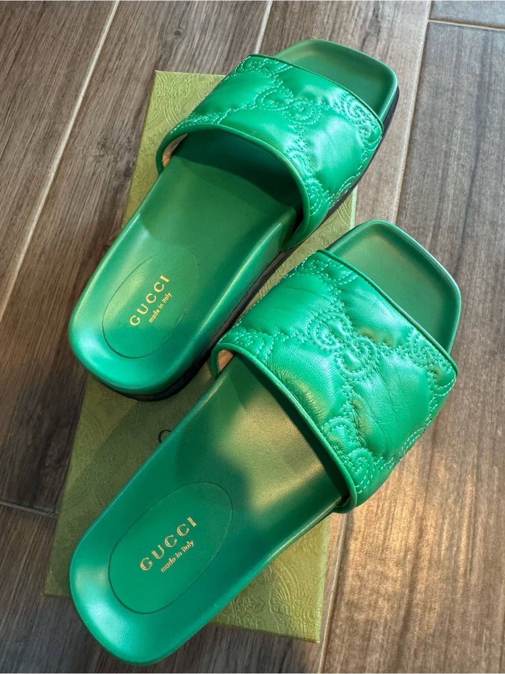 Gucci GG Matelasse Flat Slide Sandals Women's 36 New Shamrock